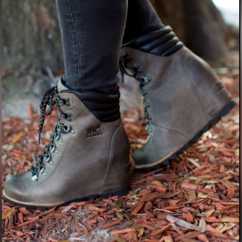 Sorel Conquest Wedge Boots